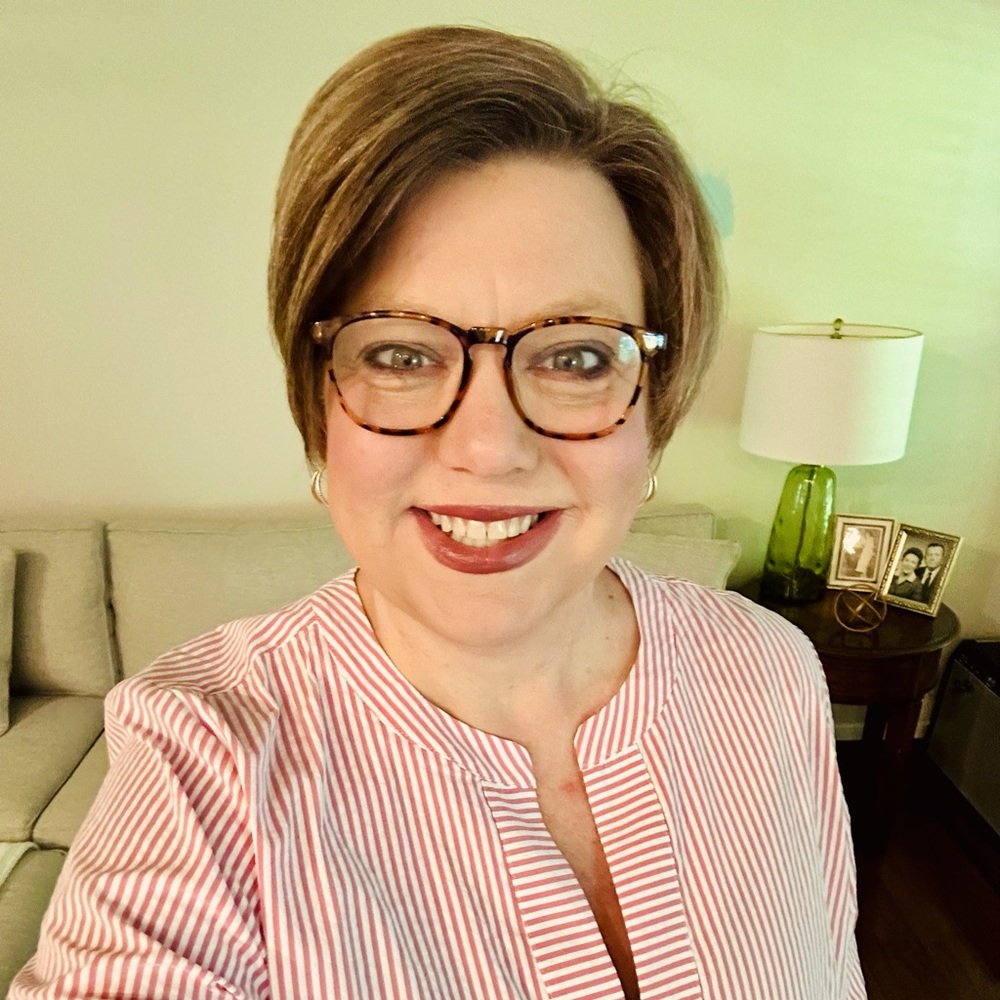 Meet your Posher, Amy